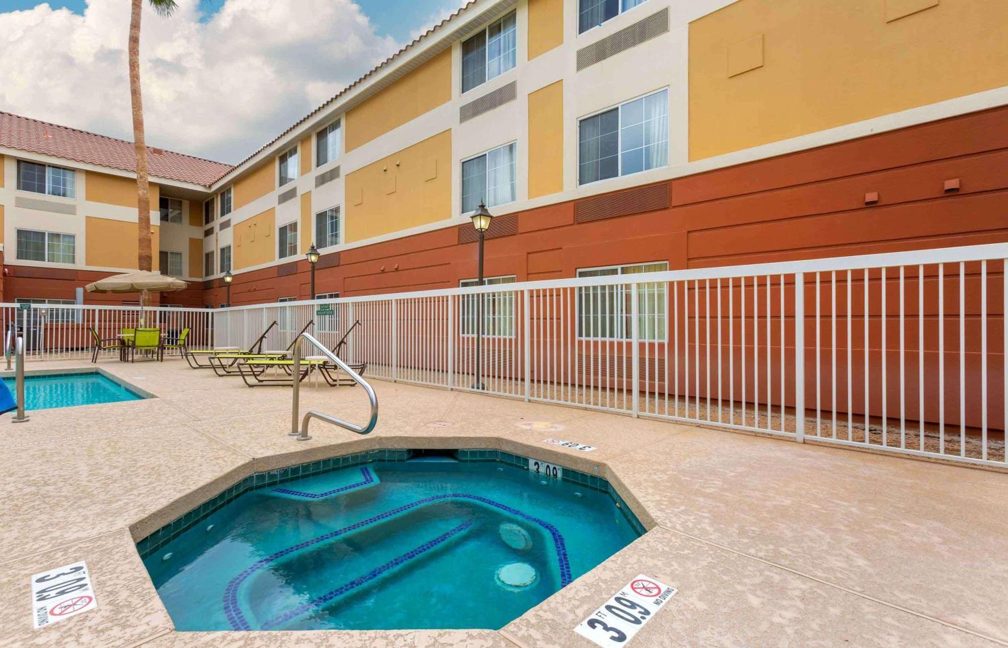 Extended Stay America Suites - Phoenix - Scottsdale Eksteriør billede